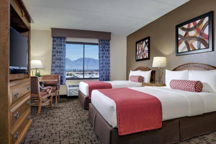 Hotel & Casino: Fiesta Rancho Escape